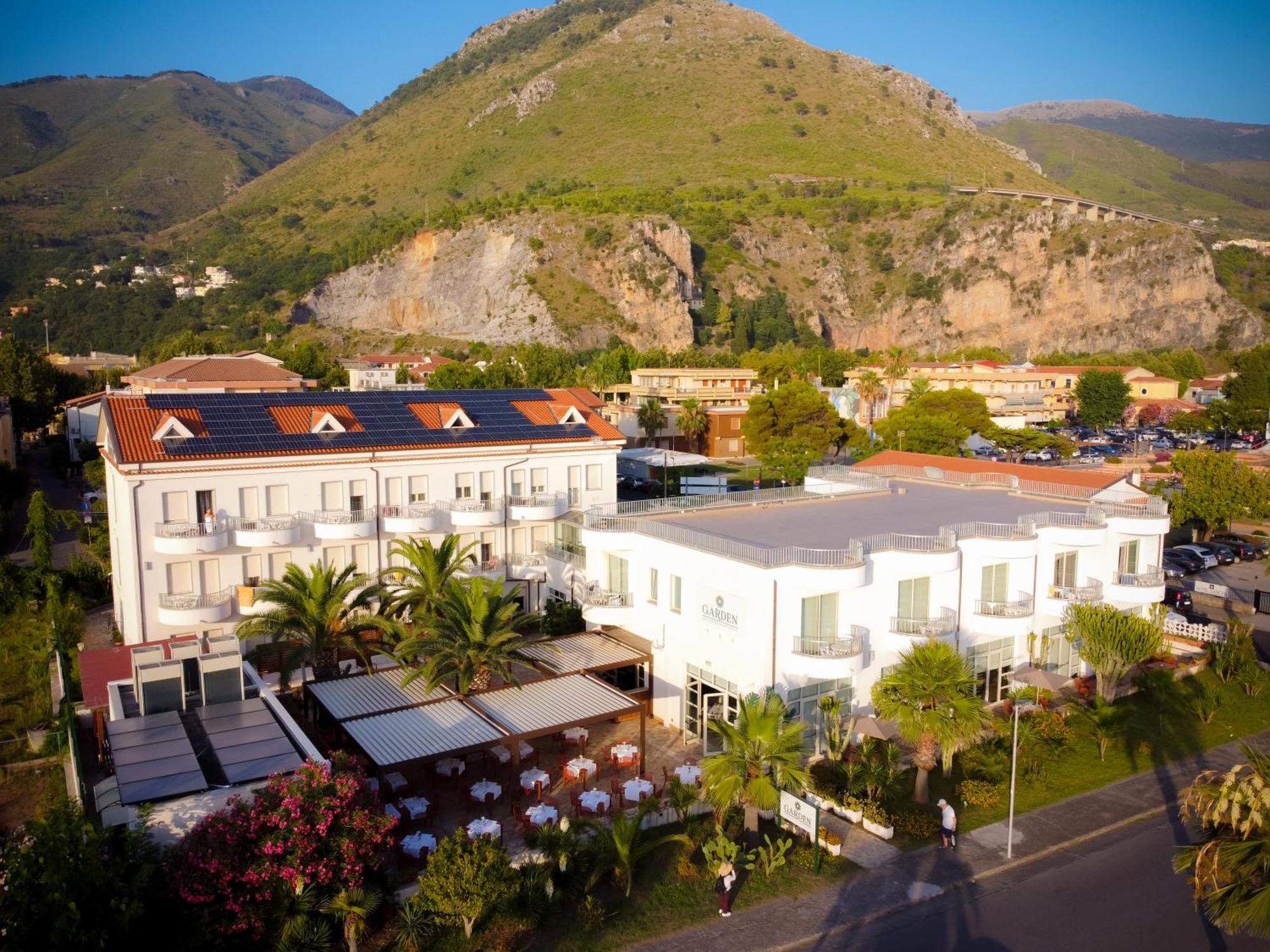 Hotel Garden Praia a Mare Exteriér fotografie