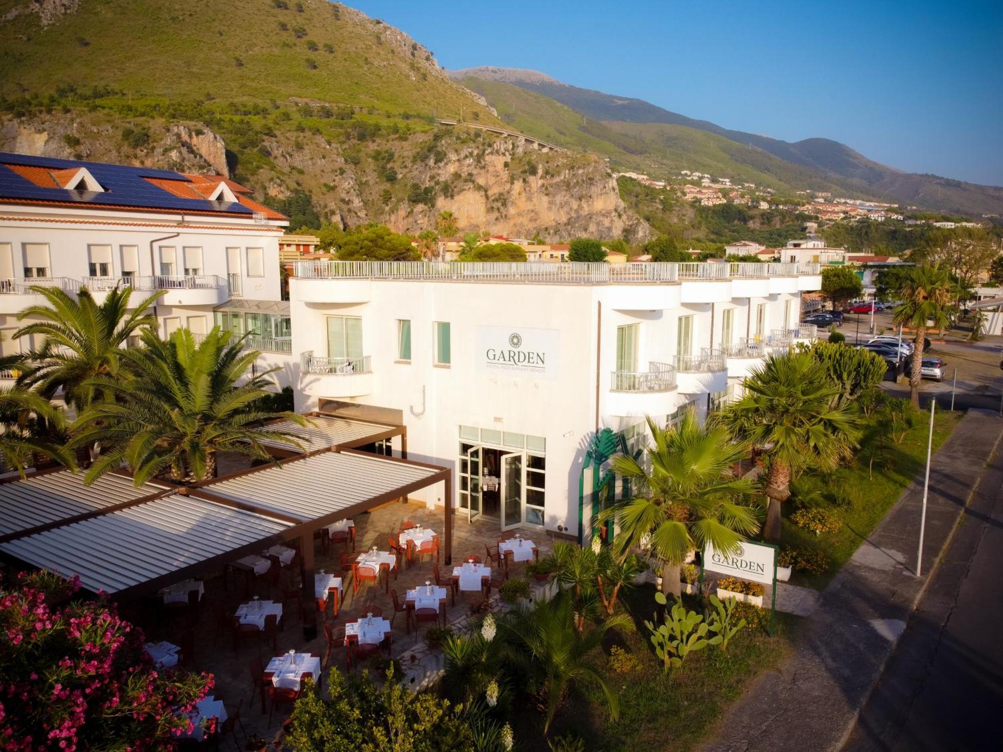 Hotel Garden Praia a Mare Exteriér fotografie